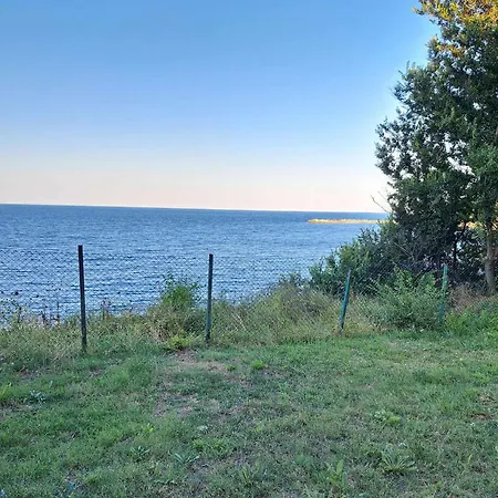 комплекс джулай морнинг Campingplatz Kiten (Burgas)